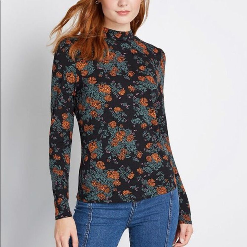 ModCloth Floral Mockneck Top size L
